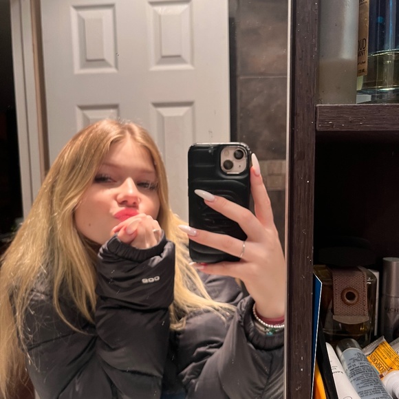 Meet your Posher, Daria - Picture 1 of 1